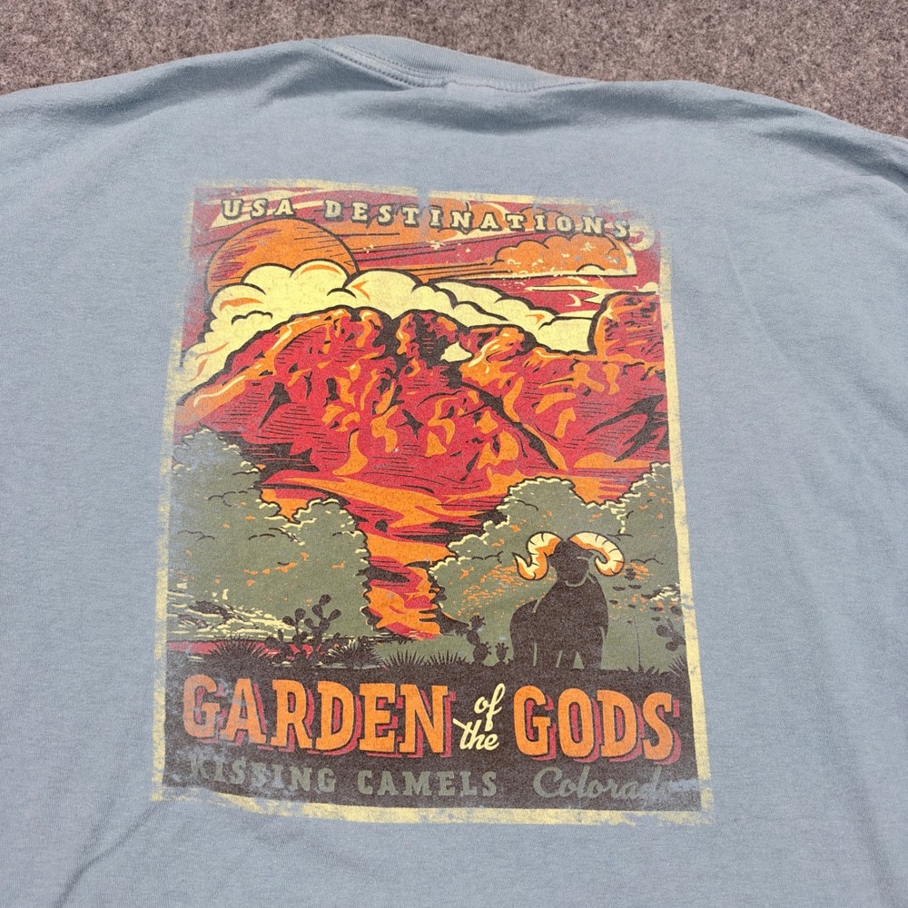 Tultex Garden of the Gods Kissing Camels Colorado Graphic T-Shirt Blue Mens XL